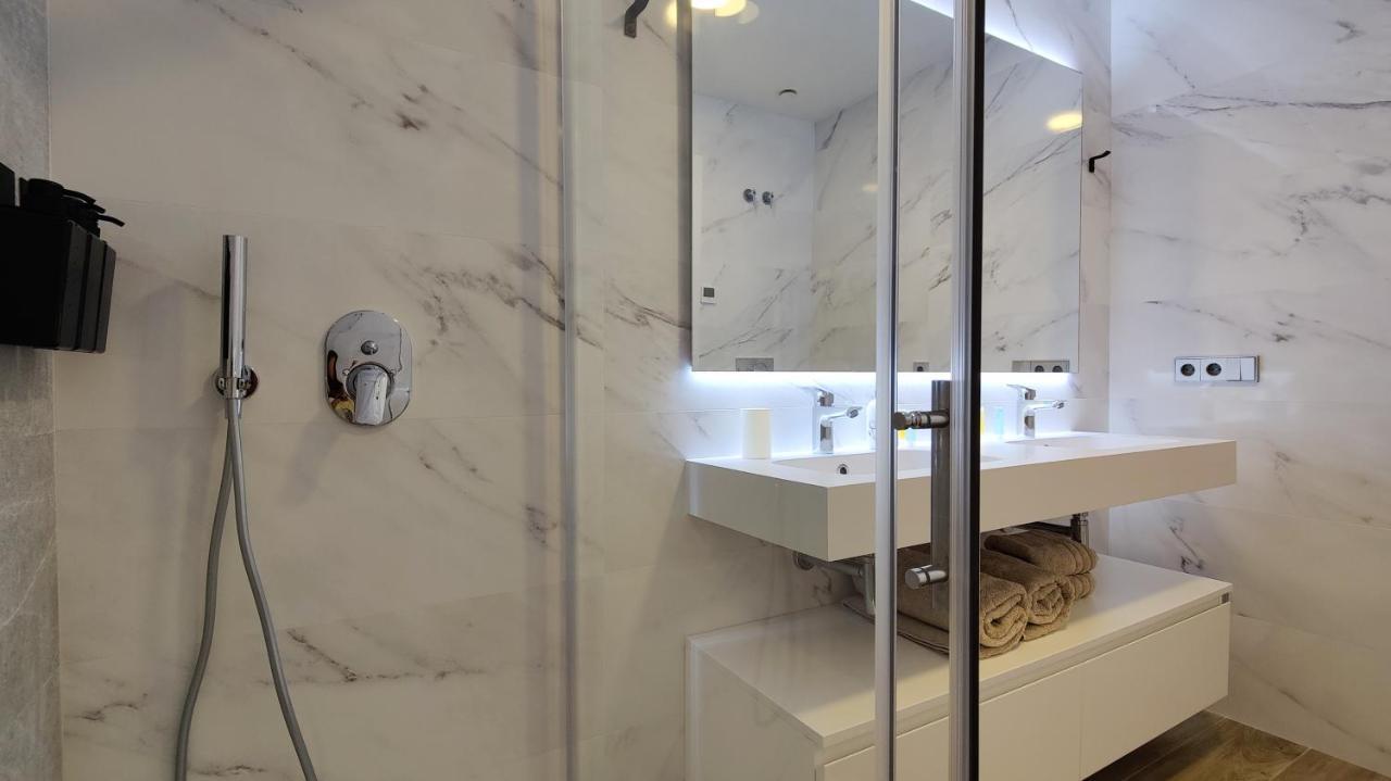 Sunset Cliffs Modern Apartment Μπένιντορμ Εξωτερικό φωτογραφία