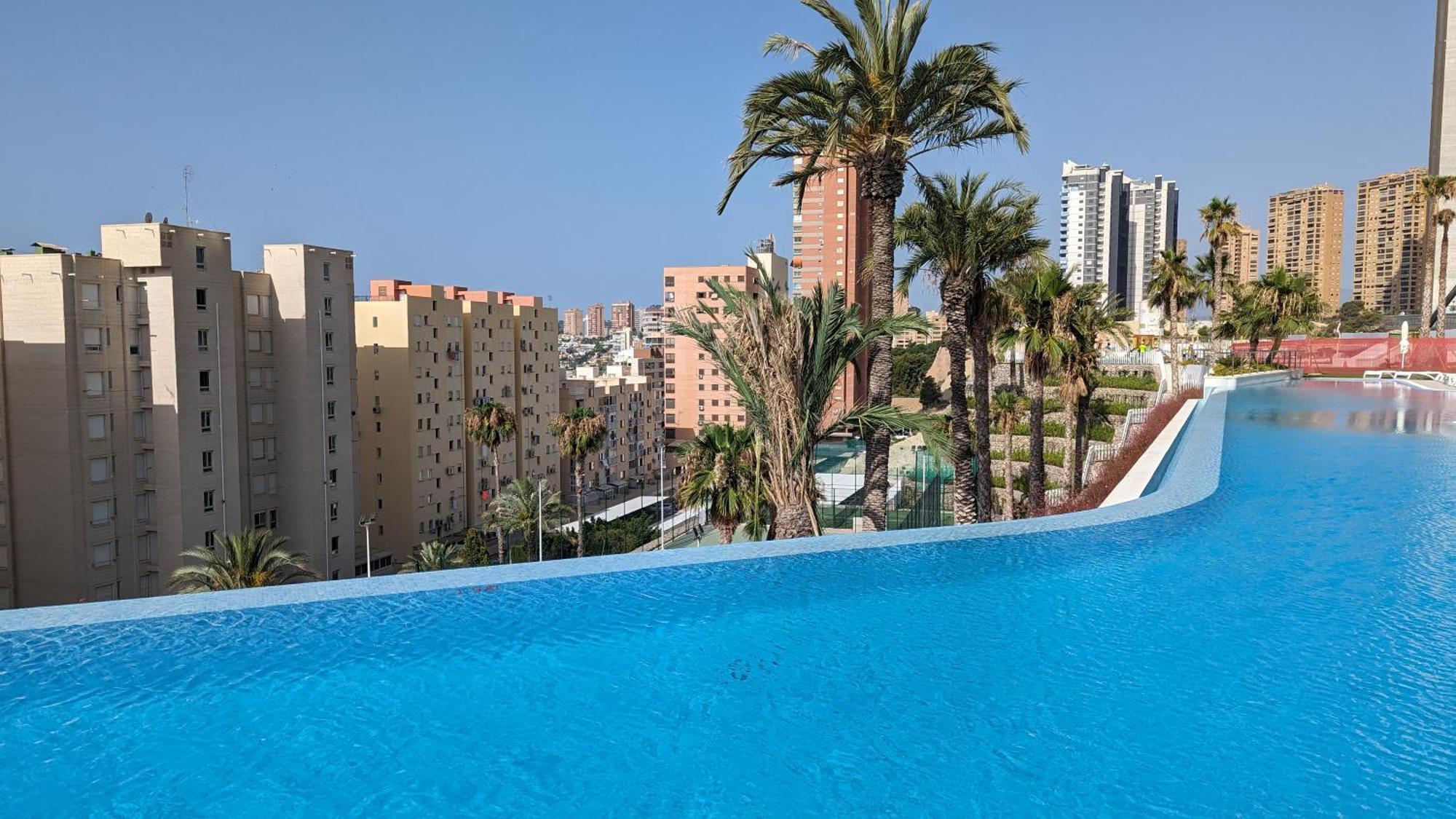 Sunset Cliffs Modern Apartment Μπένιντορμ Εξωτερικό φωτογραφία