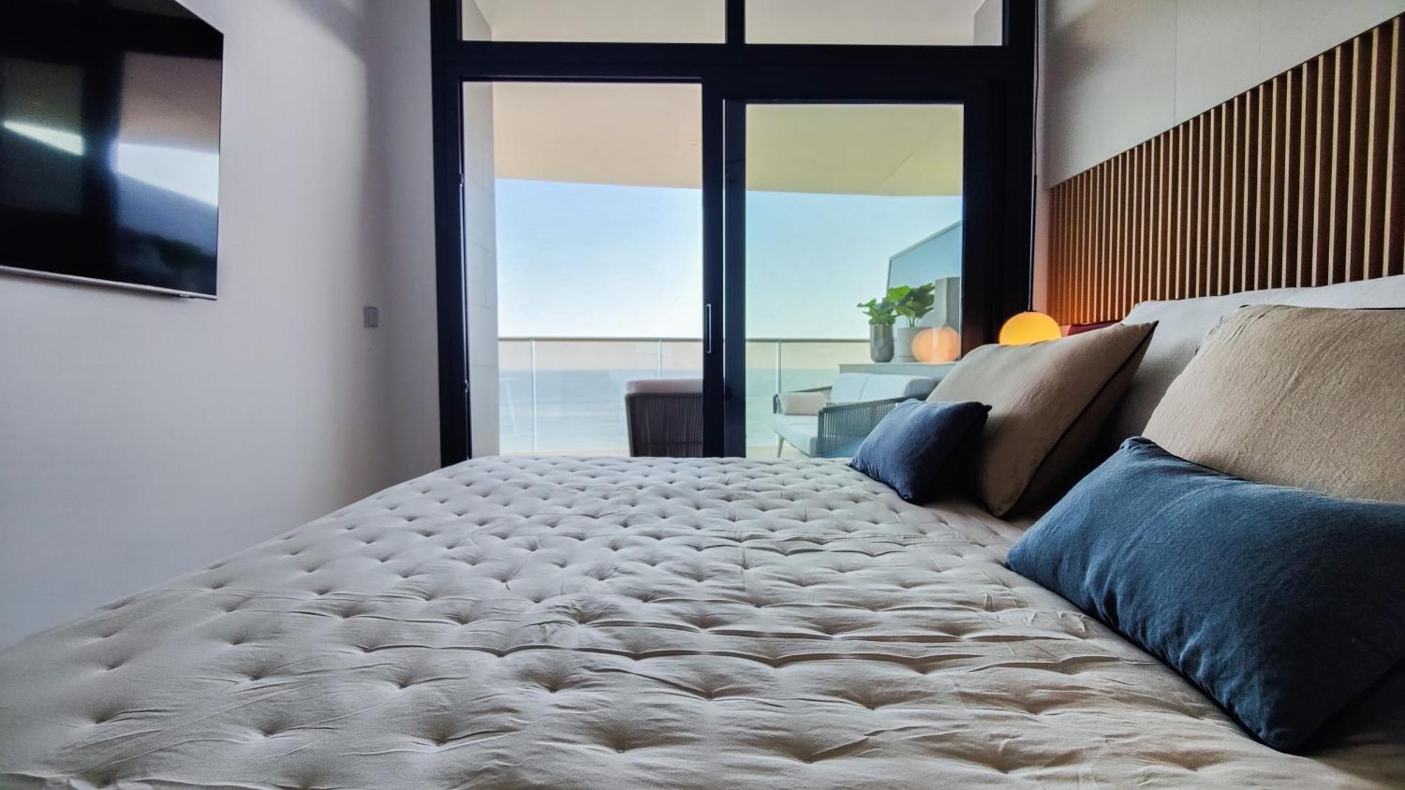 Sunset Cliffs Modern Apartment Μπένιντορμ Εξωτερικό φωτογραφία