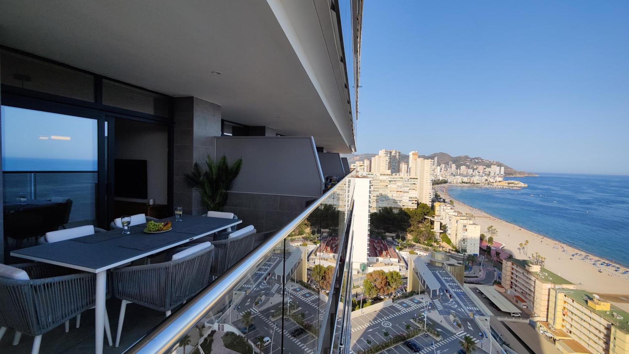 Sunset Cliffs Modern Apartment Μπένιντορμ Εξωτερικό φωτογραφία