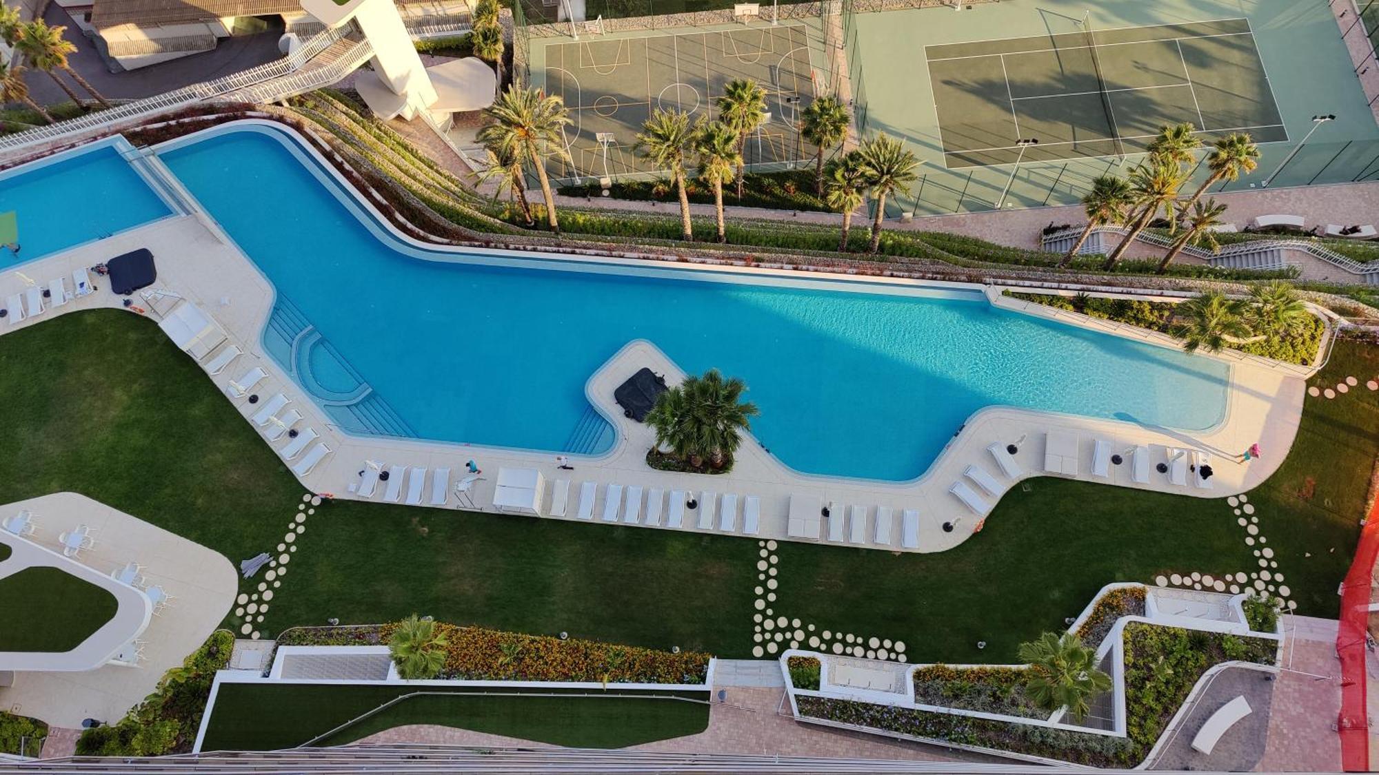 Sunset Cliffs Modern Apartment Μπένιντορμ Εξωτερικό φωτογραφία
